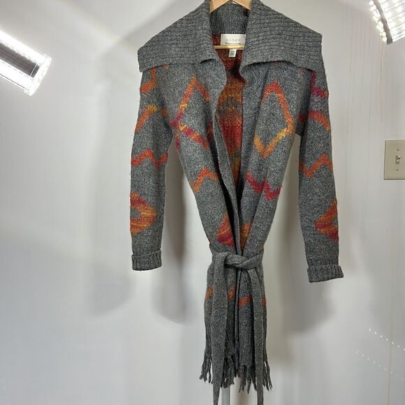 HINGE Women's Tribal Pattern Fringe Shawl Wrap Cardigan Gray Size Extra Small - Picture 2 of 10